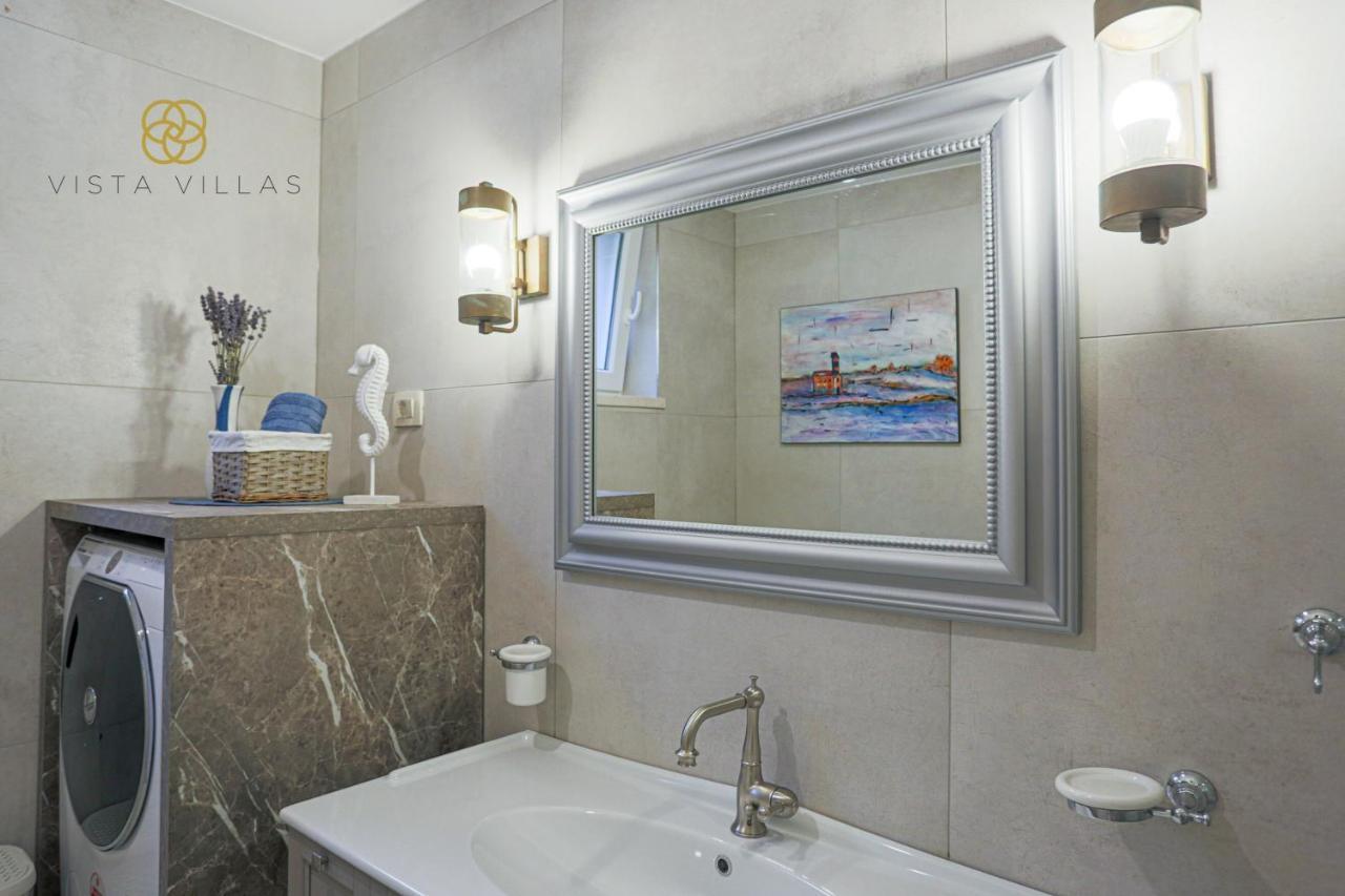 Vista Villas - Salty Kisses Apartment Villa S Ražanac Exteriör bild